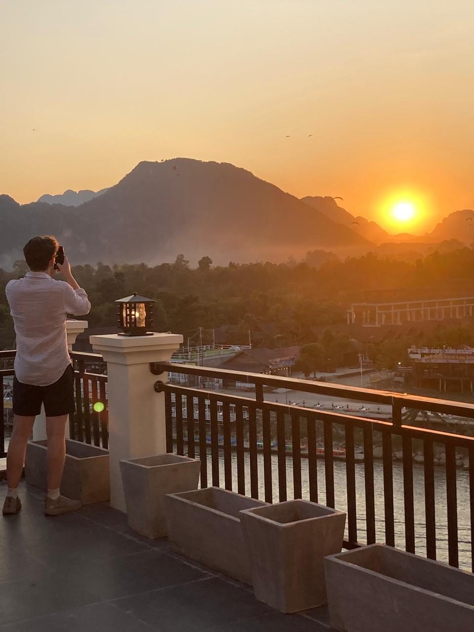 Balloon and breakfast — Vang Vieng